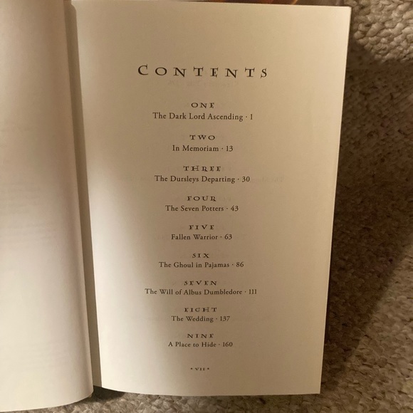 Book: Harry Potter and the Deathly Hallows, First Edition, July 2007 - Picture 11 of 16